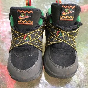 Nike Peace Air RAID Shoes